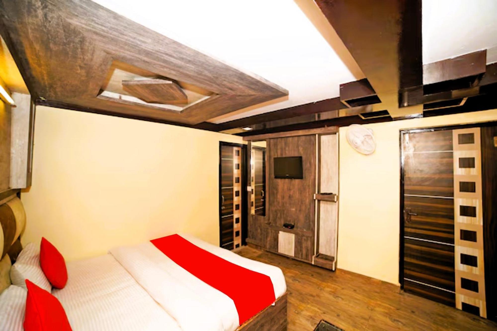 Golden Nest Near Naini - Hygiene & Spacious - Prime Location In Hotel Nainital