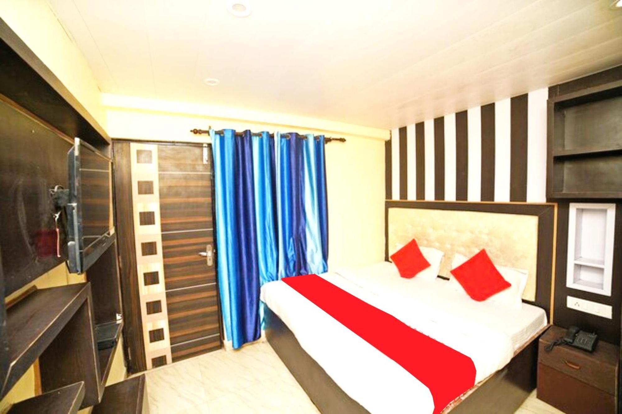 Golden Nest Near Naini - Hygiene & Spacious - Prime Location In Hotel Nainital